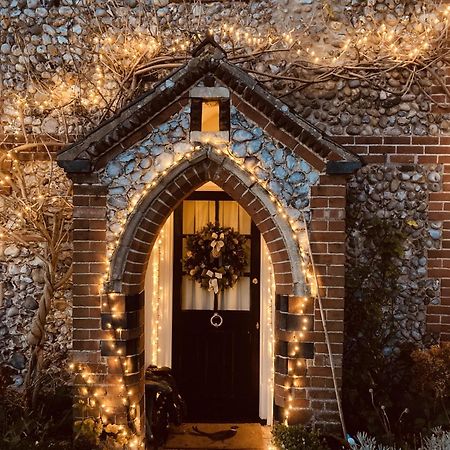 Stone Cottage Thornage Exterior photo